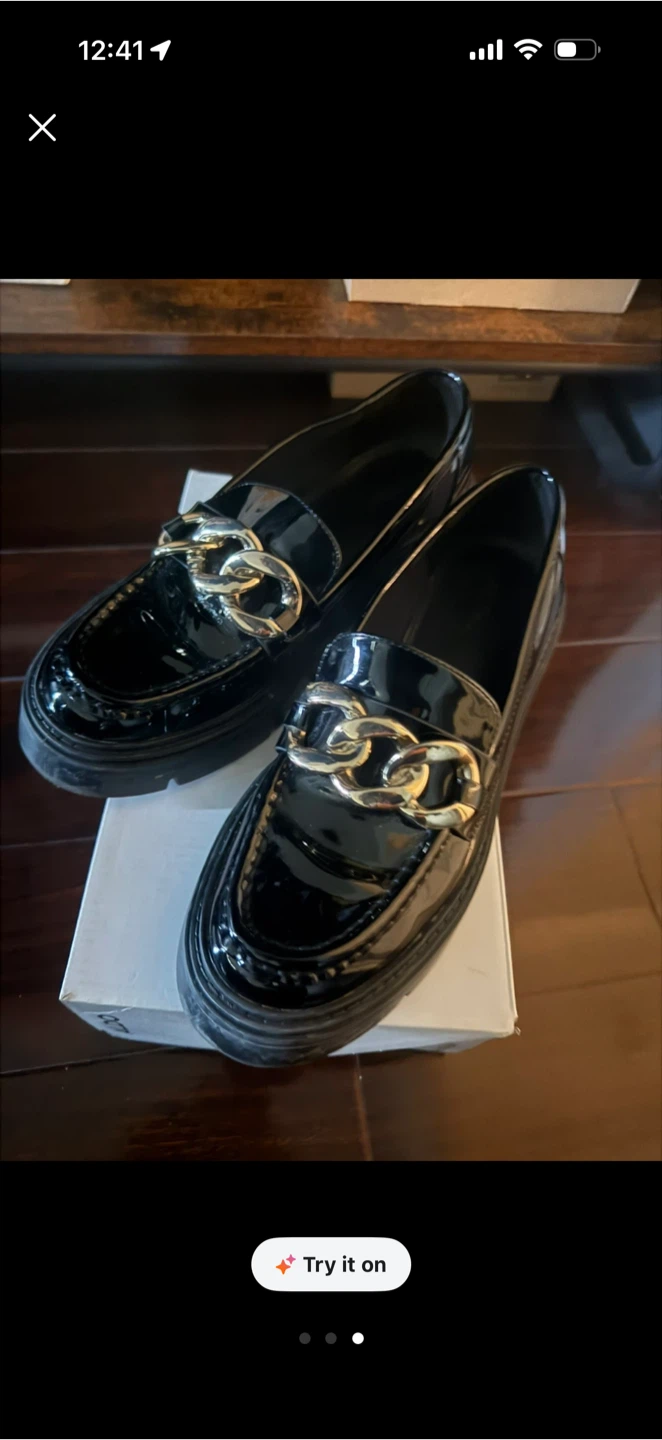Aldo Black Patent Loafers with Gold Chain - photo 2