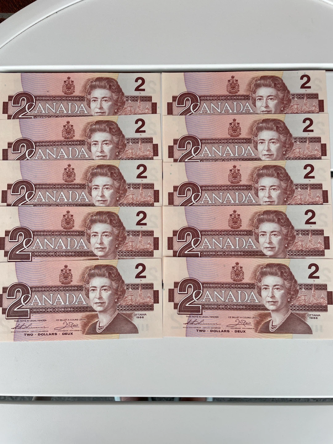 Uncirculated $2 Canadian notes