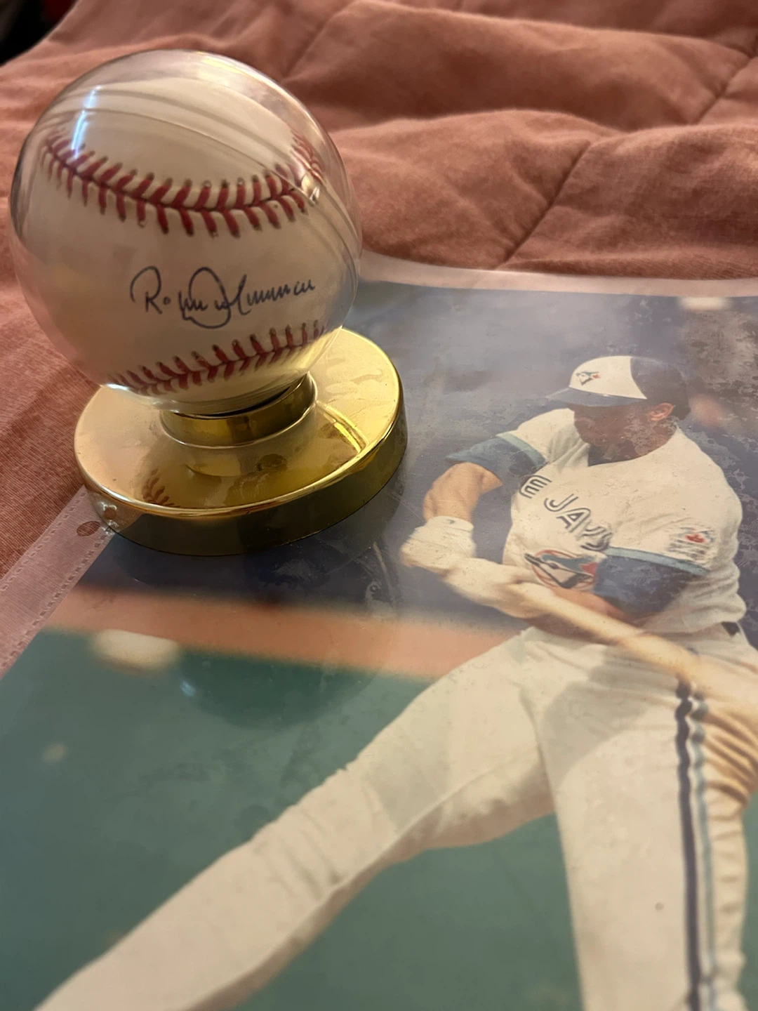 Rare Roberto Alomar Signed Baseball + picture