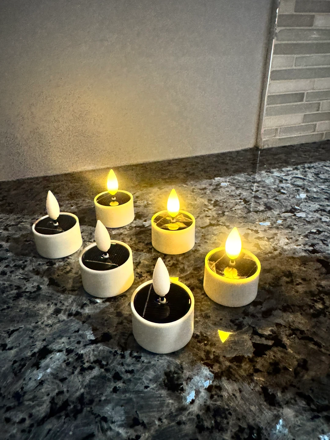 Set of 6 Solar Rechargeable Flameless Tea Lights