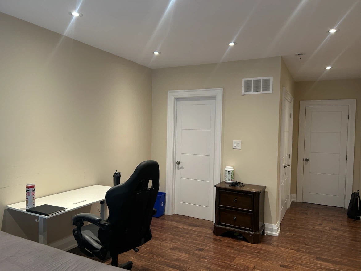 Room available for rent (Nepali preferred) - photo 2