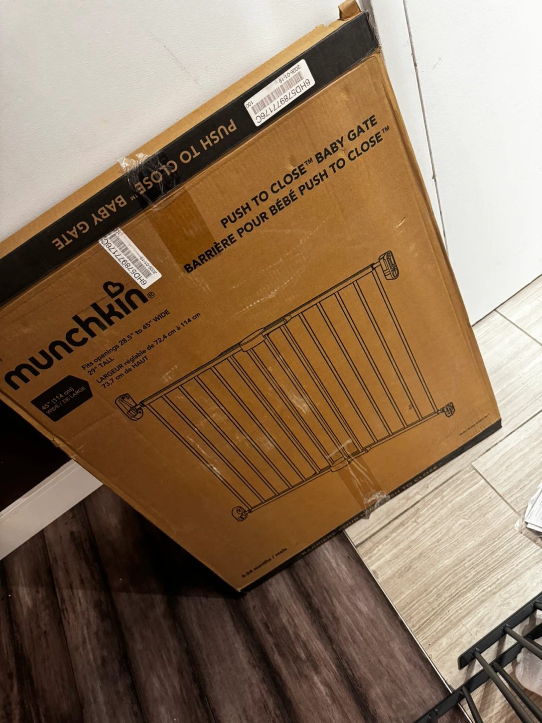 Munchkin Push to Close Baby Gate - photo 2