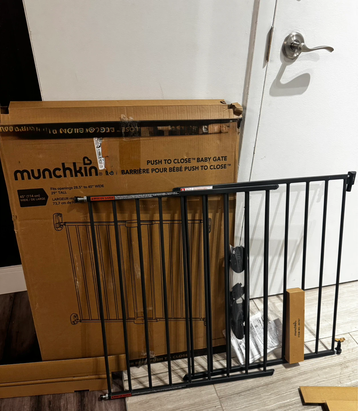 Munchkin Push to Close Baby Gate