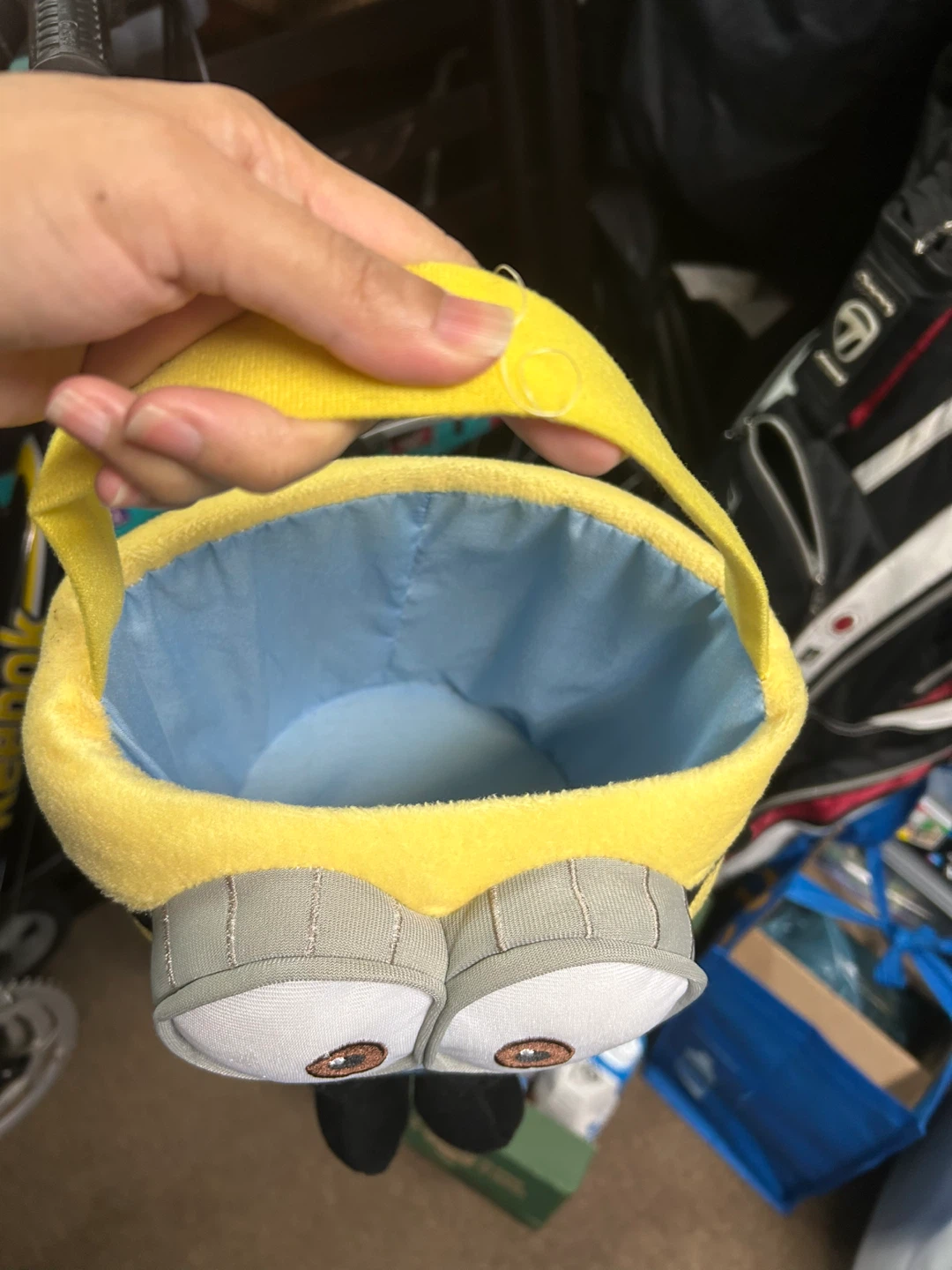 Minion Plush Trick-or-Treat Basket - photo 2