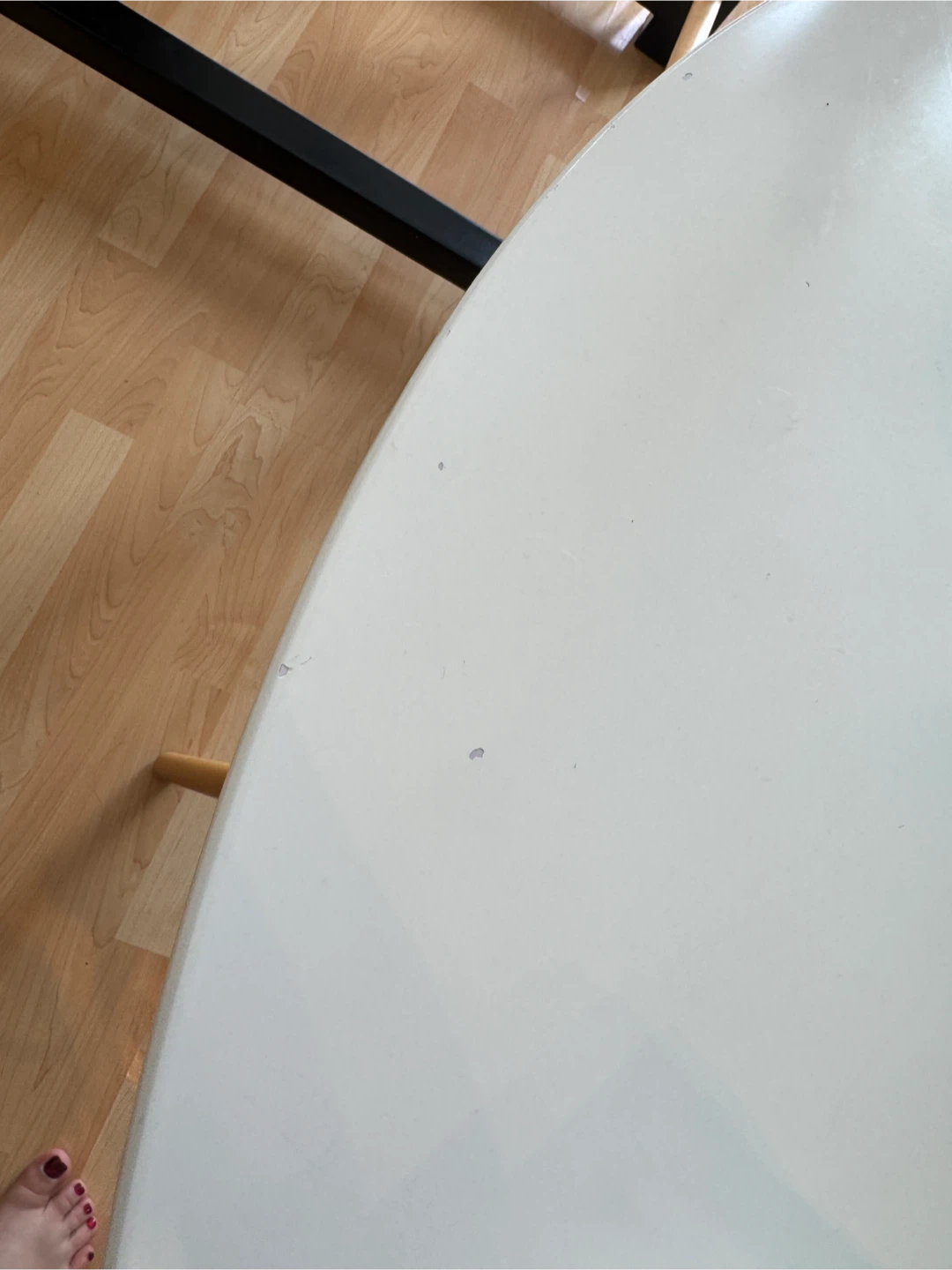 Modern Round Dining Table - photo 2
