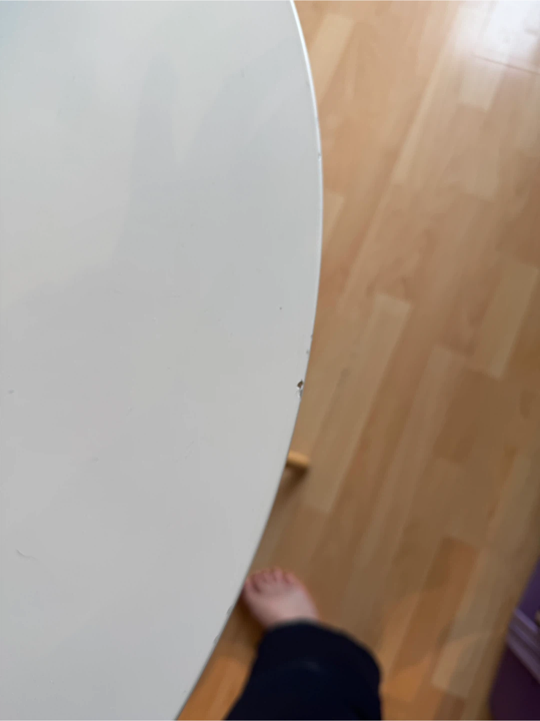 Modern Round Dining Table - photo 3