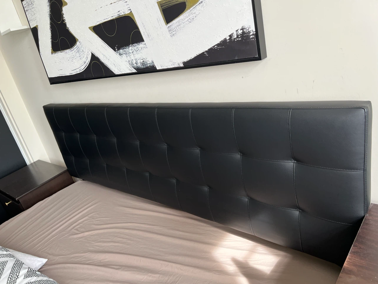 King size Black Tufted Bed Head - photo 2