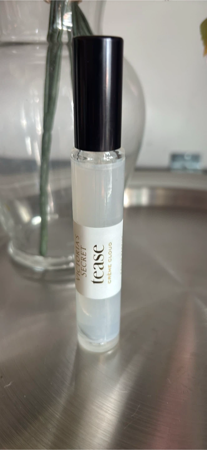 Victoria's Secret Tease Crème Cloud Rollerball