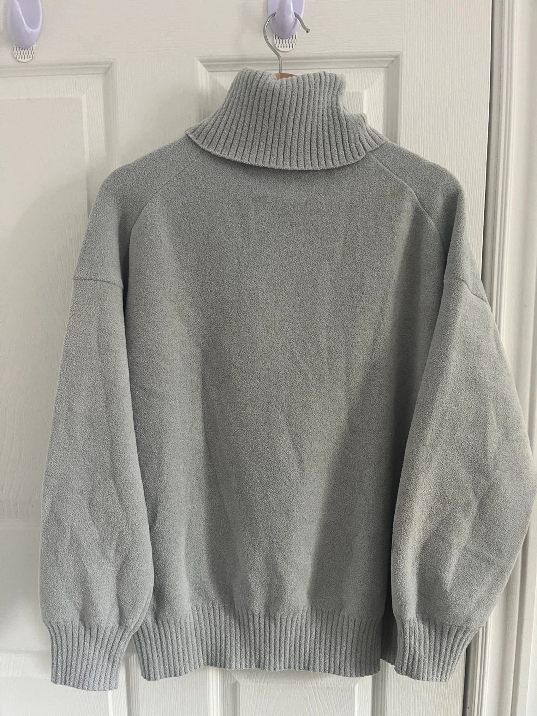 OYSHO XS Grey Turtleneck Sweater
