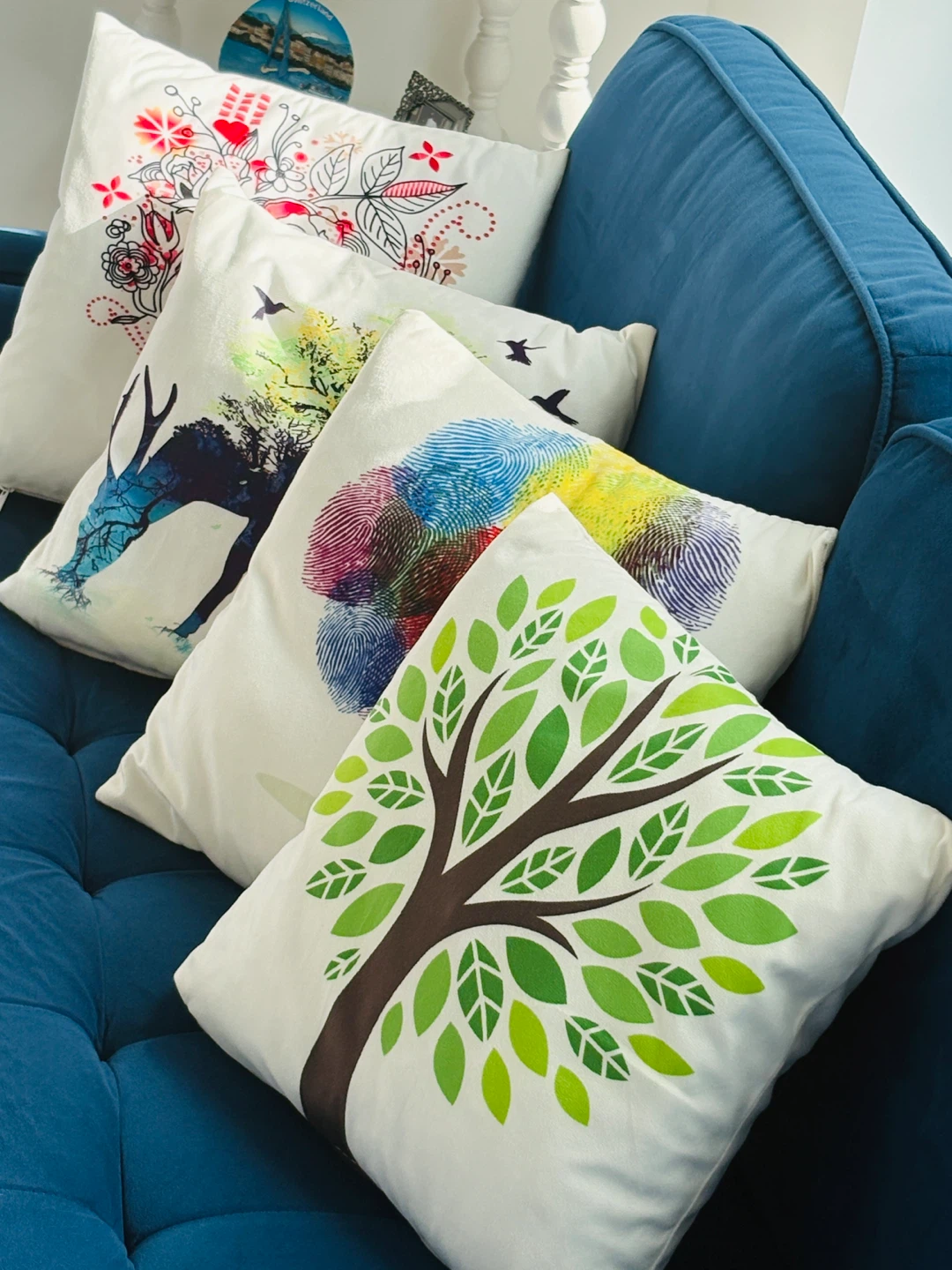 Beautiful Set of 4 Nature-Themed Throw Pillows - photo 2