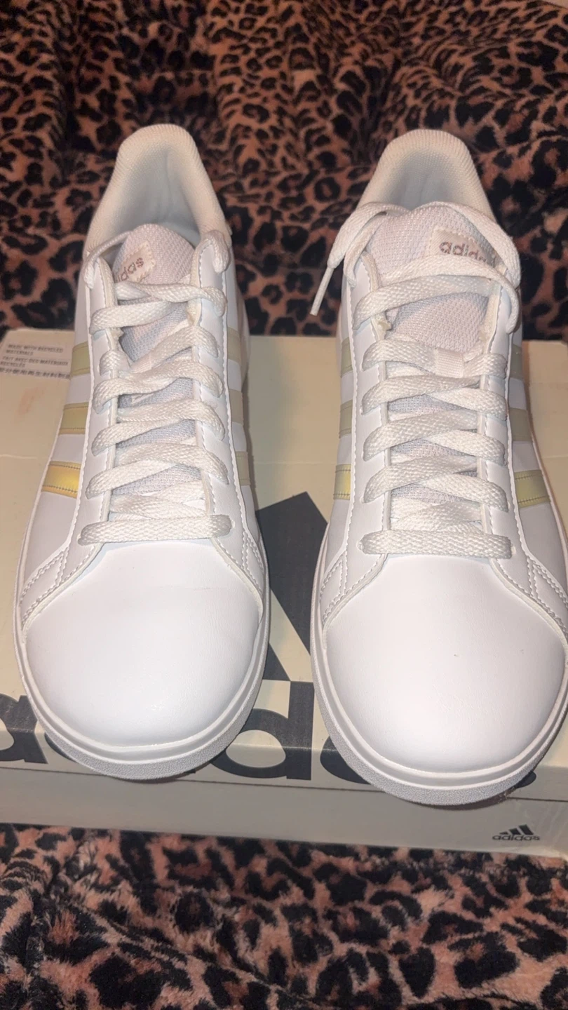 Adidas kids size 7