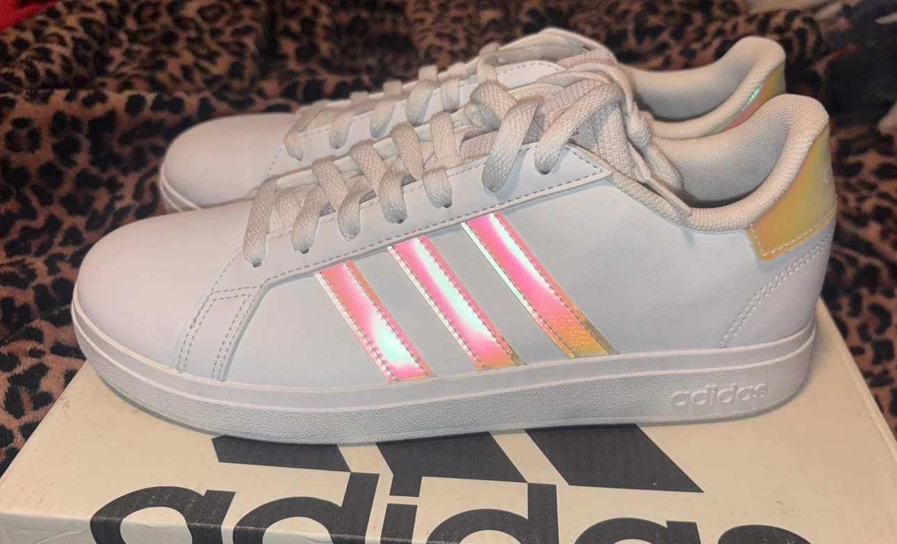 Adidas kids size 7 - photo 2