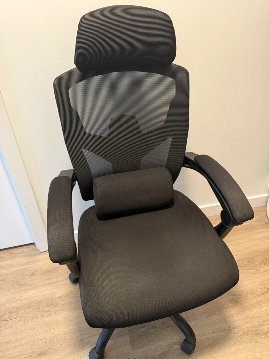 Black Ergonomic Office Chair with Footrest