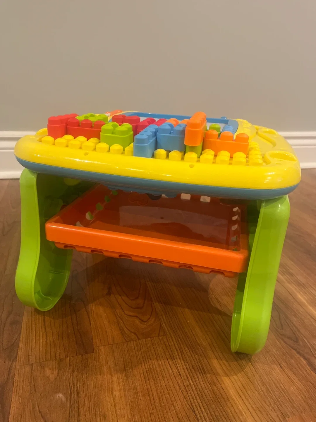 2-in-1 Kids Activity Learning Table - photo 2