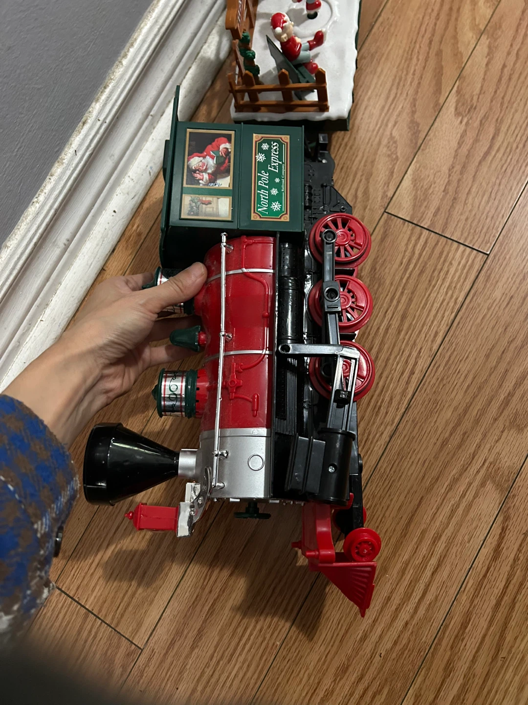 North Pole Express Toy Train Set - photo 4