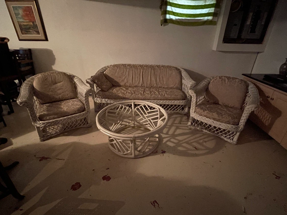 White Wicker Furniture Set