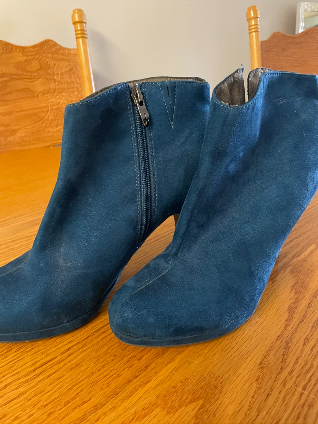 Tamaris Teal-Blue Suede Ankle Boots - photo 2