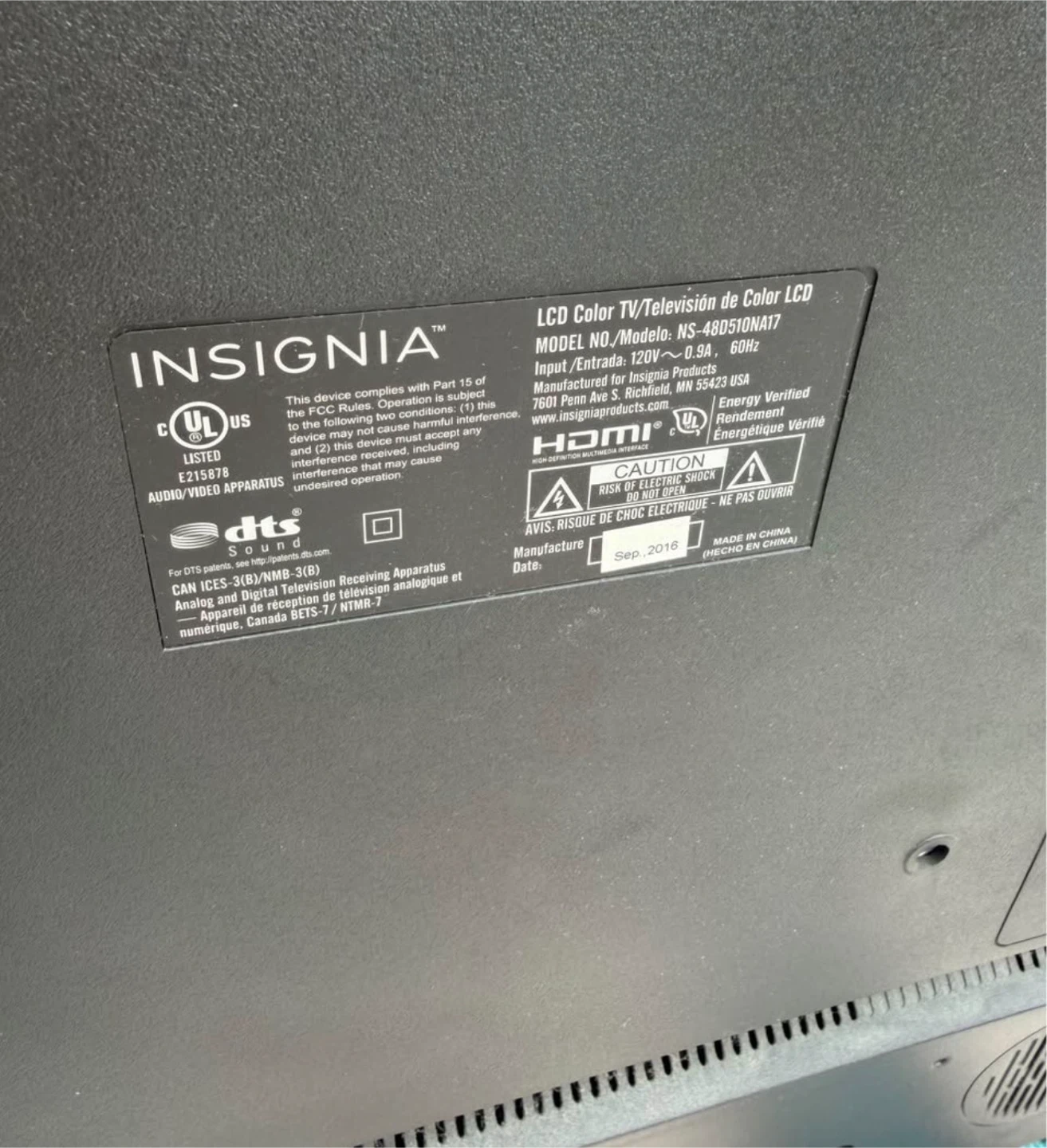Insignia 48-inch LCD TV - photo 4