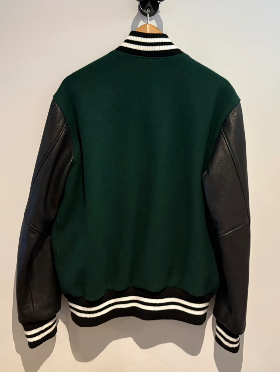 Roots Varsity Jacket Men’s Medium - photo 2