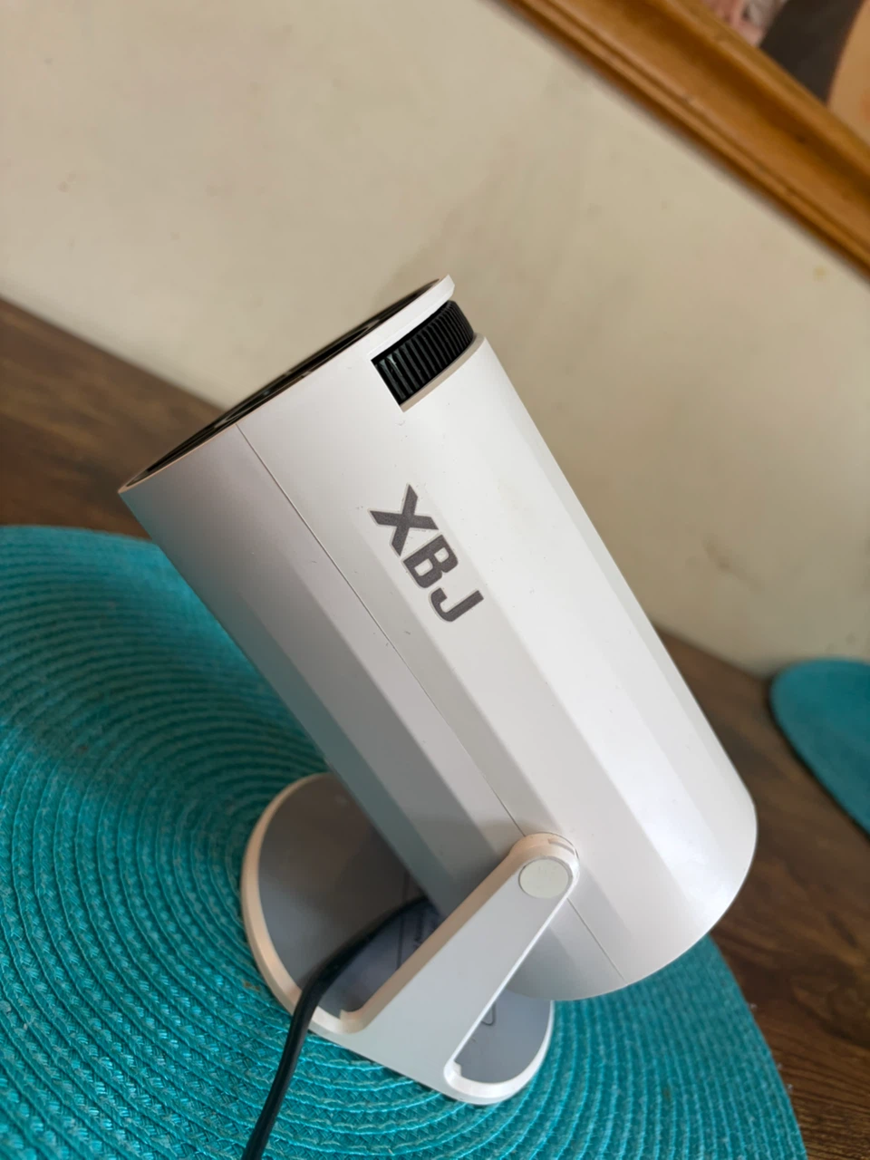 XBJ Portable Mini Projector
