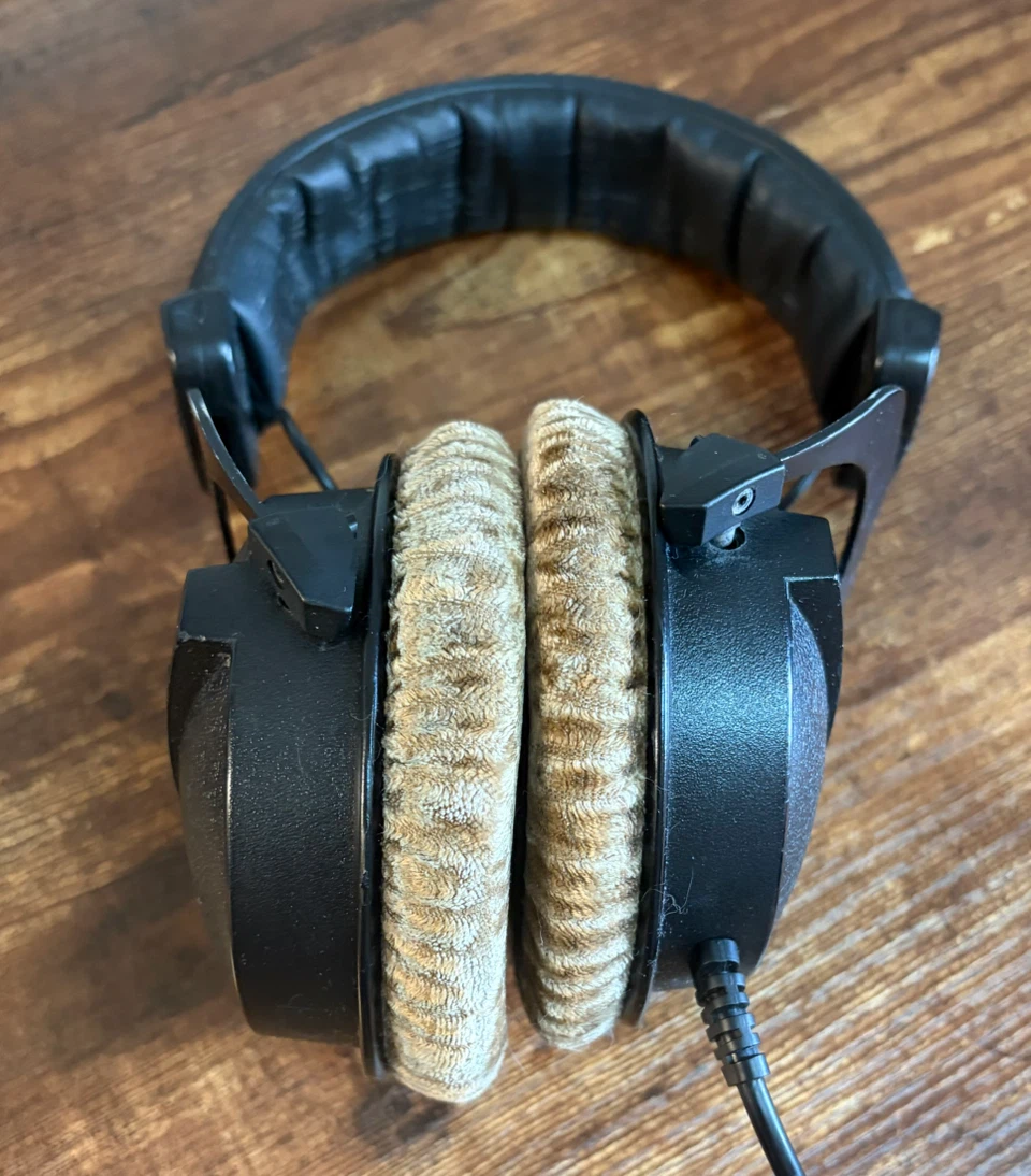 beyerdynamic DT 770 PRO Headphones 80 Ohms - photo 3