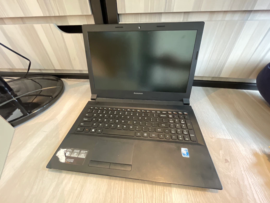 Lenovo B50-80 large screen Laptop - photo 2