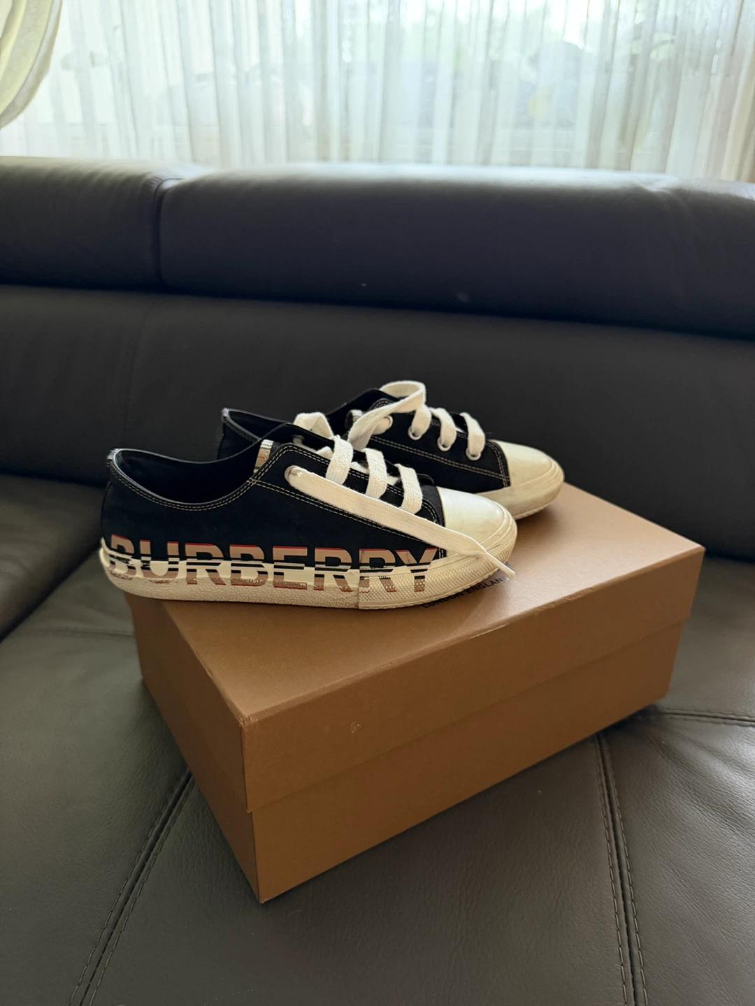 Burberry Sneakers - photo 2