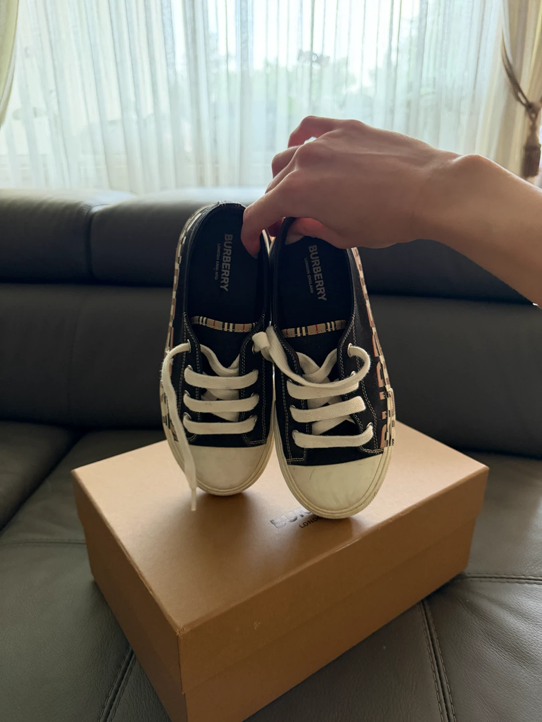 Burberry Sneakers - photo 3