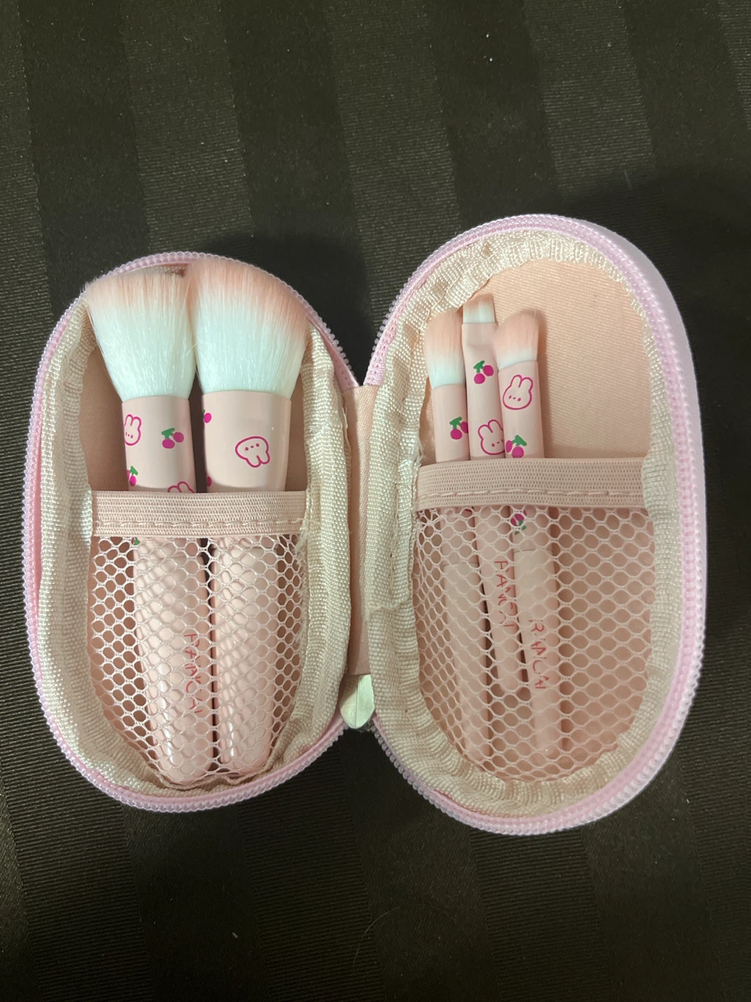 Di&Xi Sponge Set and Makeup Brushes - photo 2