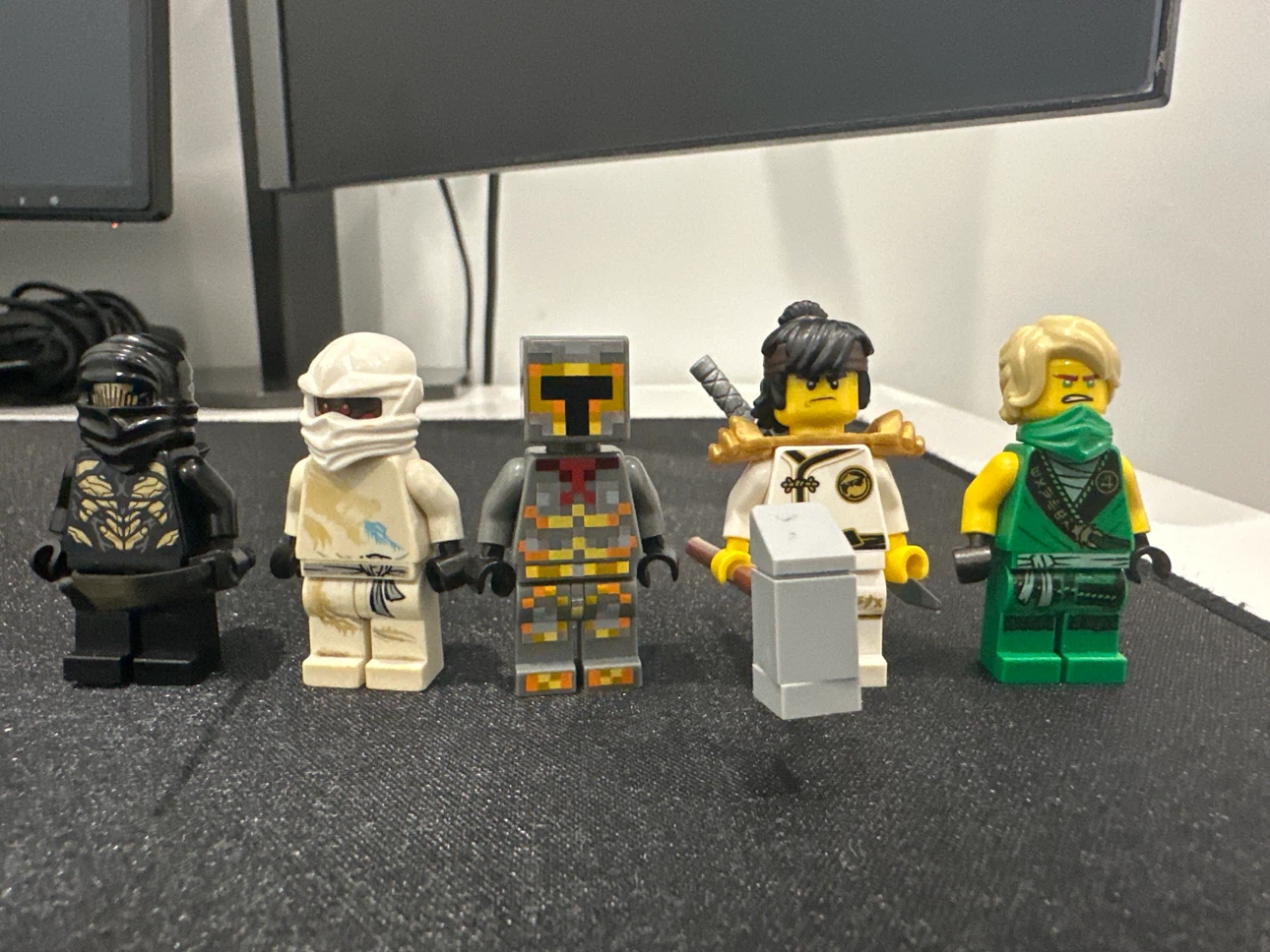 Set of 5 LEGO Minifigures