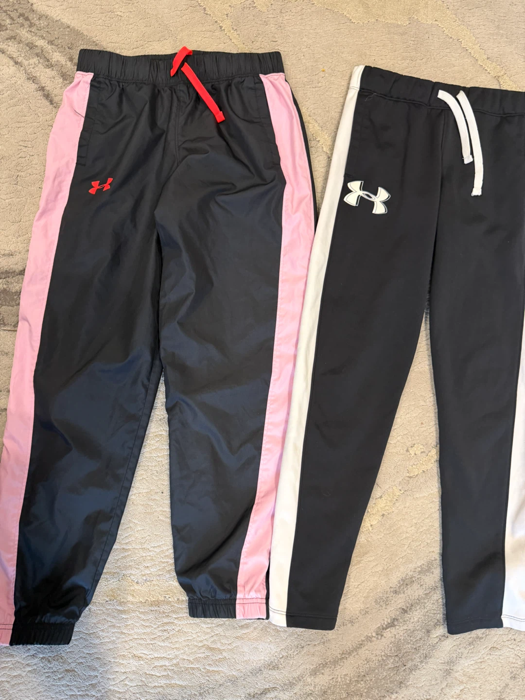 2-Girls m(10/12) Under armour pants