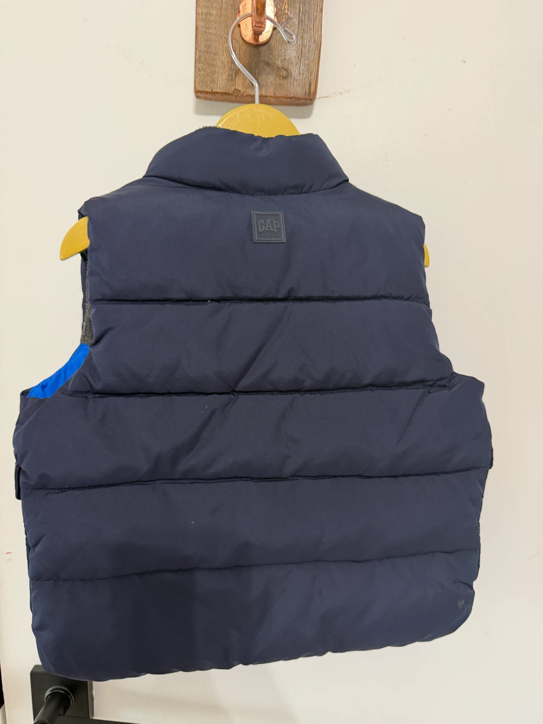 Size 2 GAP boys puffer vest - photo 2