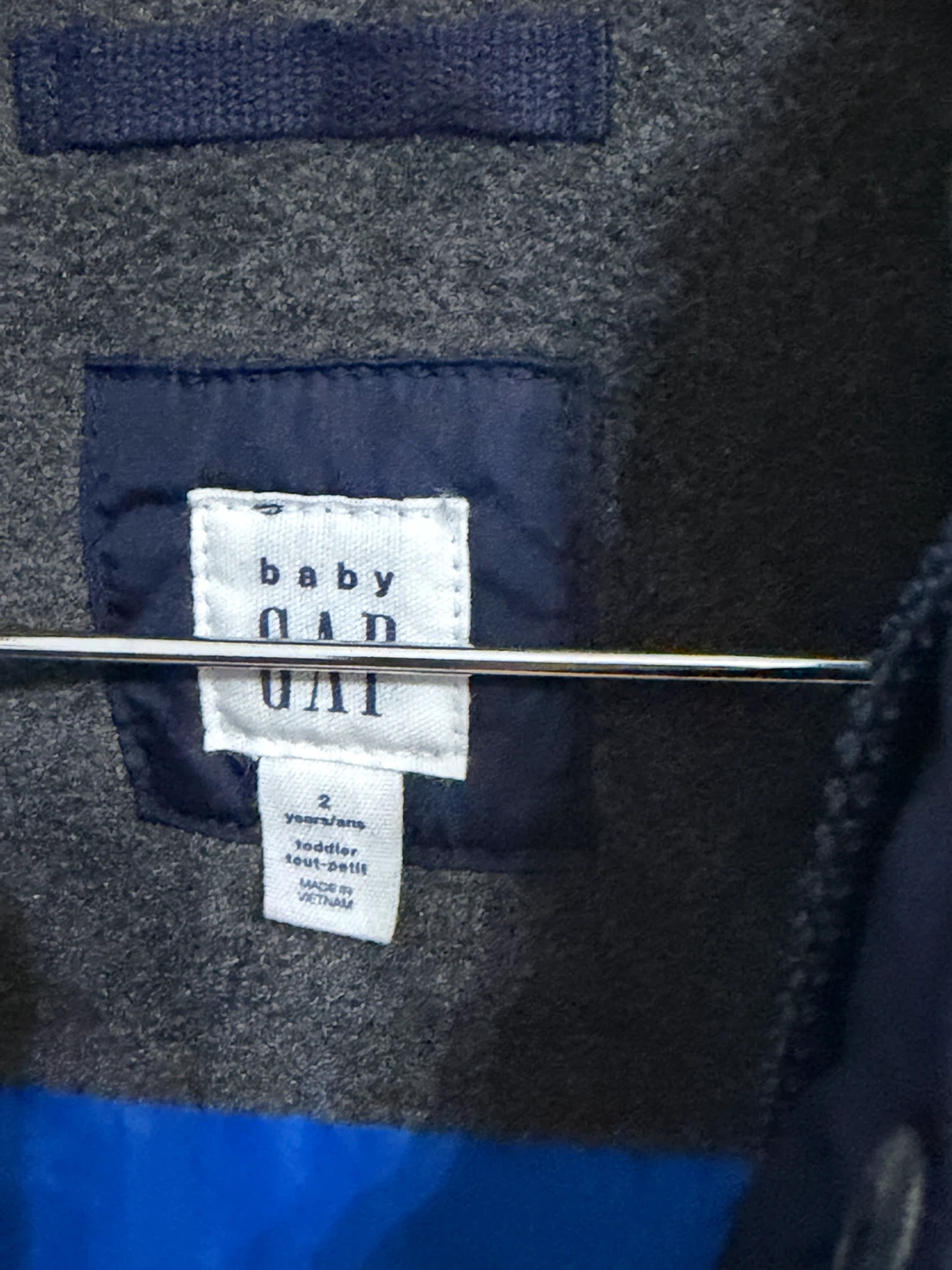 Size 2 GAP boys puffer vest - photo 4