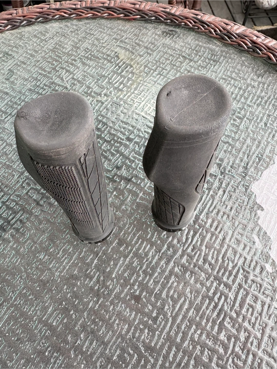 MEC Ergonomic Bicycle Handlebar Grips - photo 4