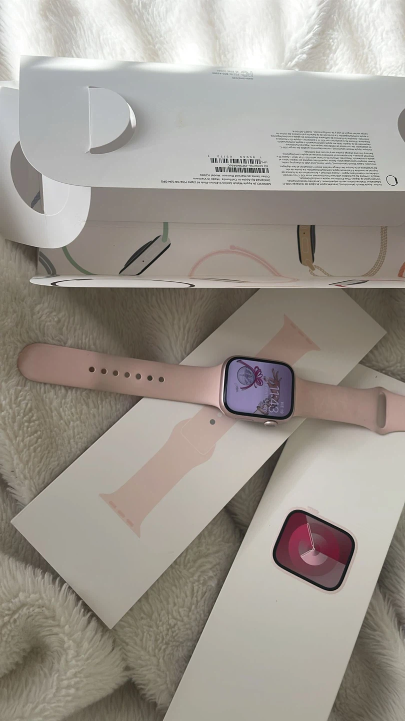 Apple Watch Series 9 45mm Pink Aluminium