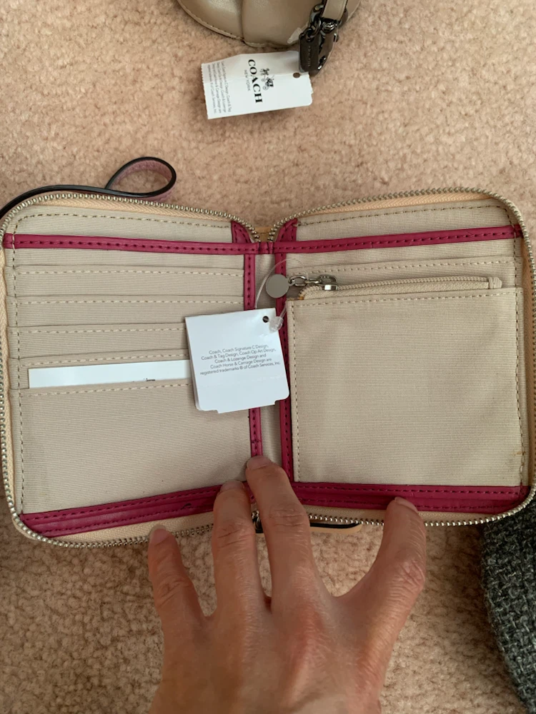Set of 4 Coach Bags and Accessories - photo 3