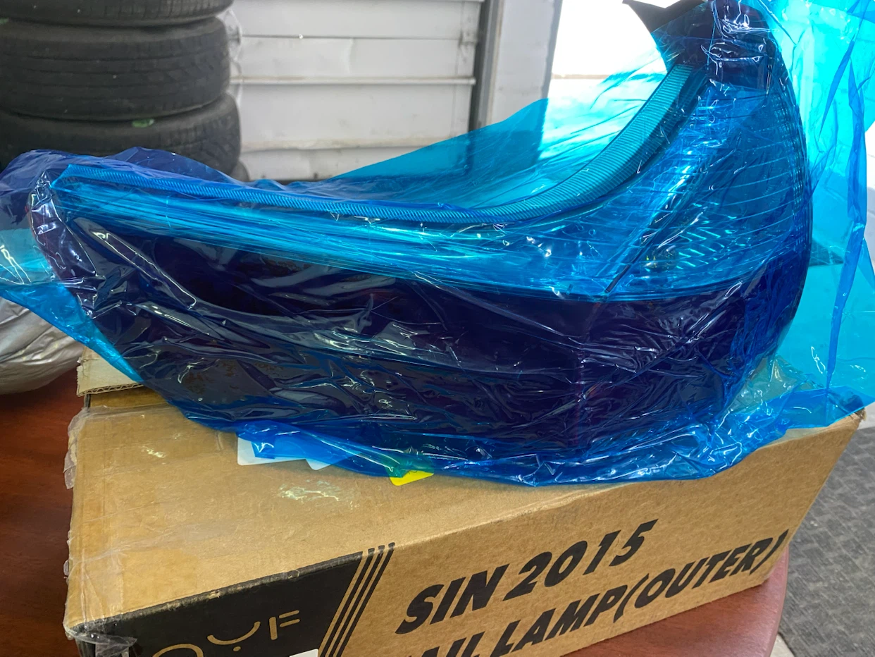 Toyota Sienna Outer Tail Lamp - photo 3