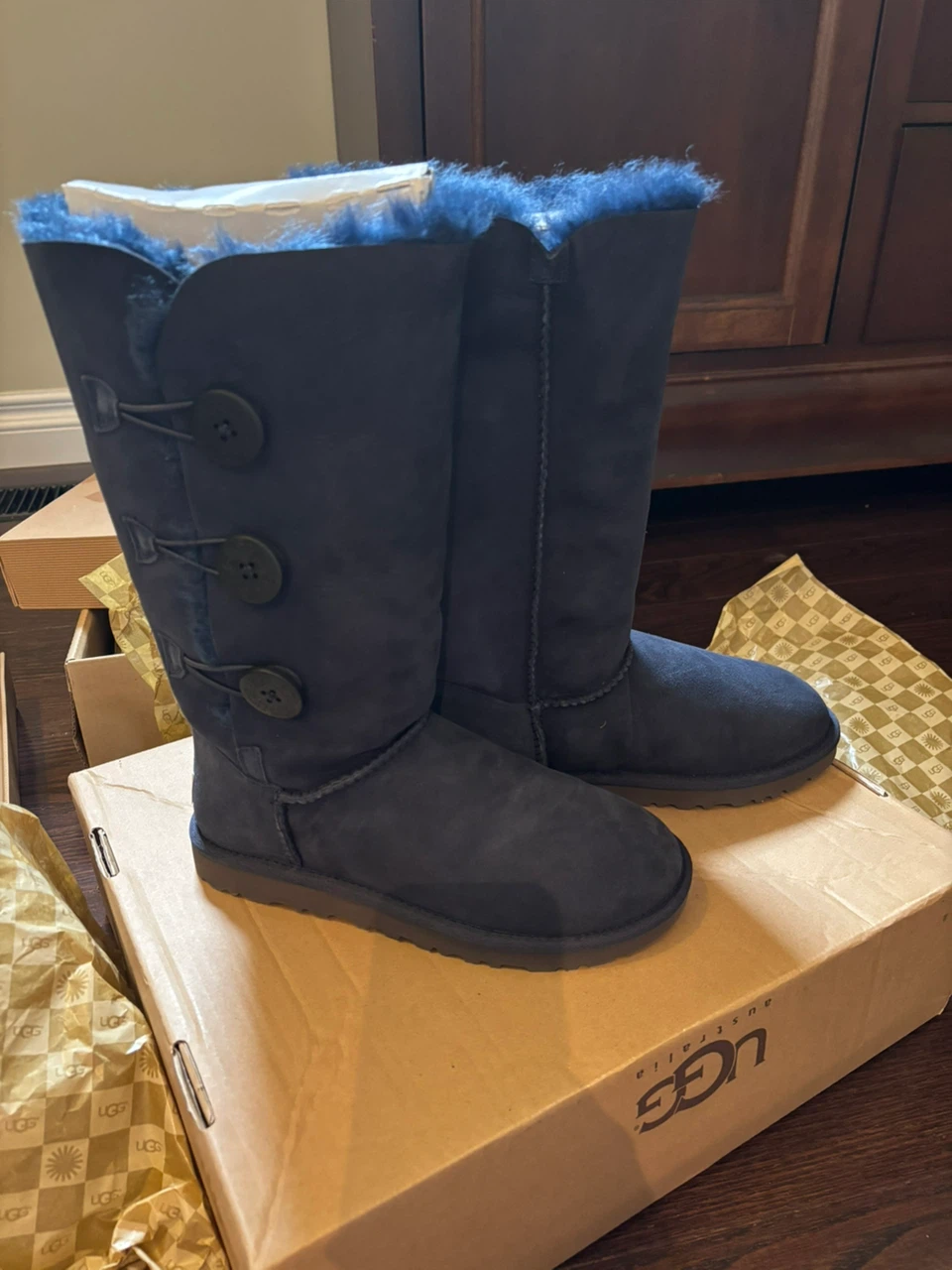 UGG Bailey Button Triplet Boots Navy Size 6 - photo 3