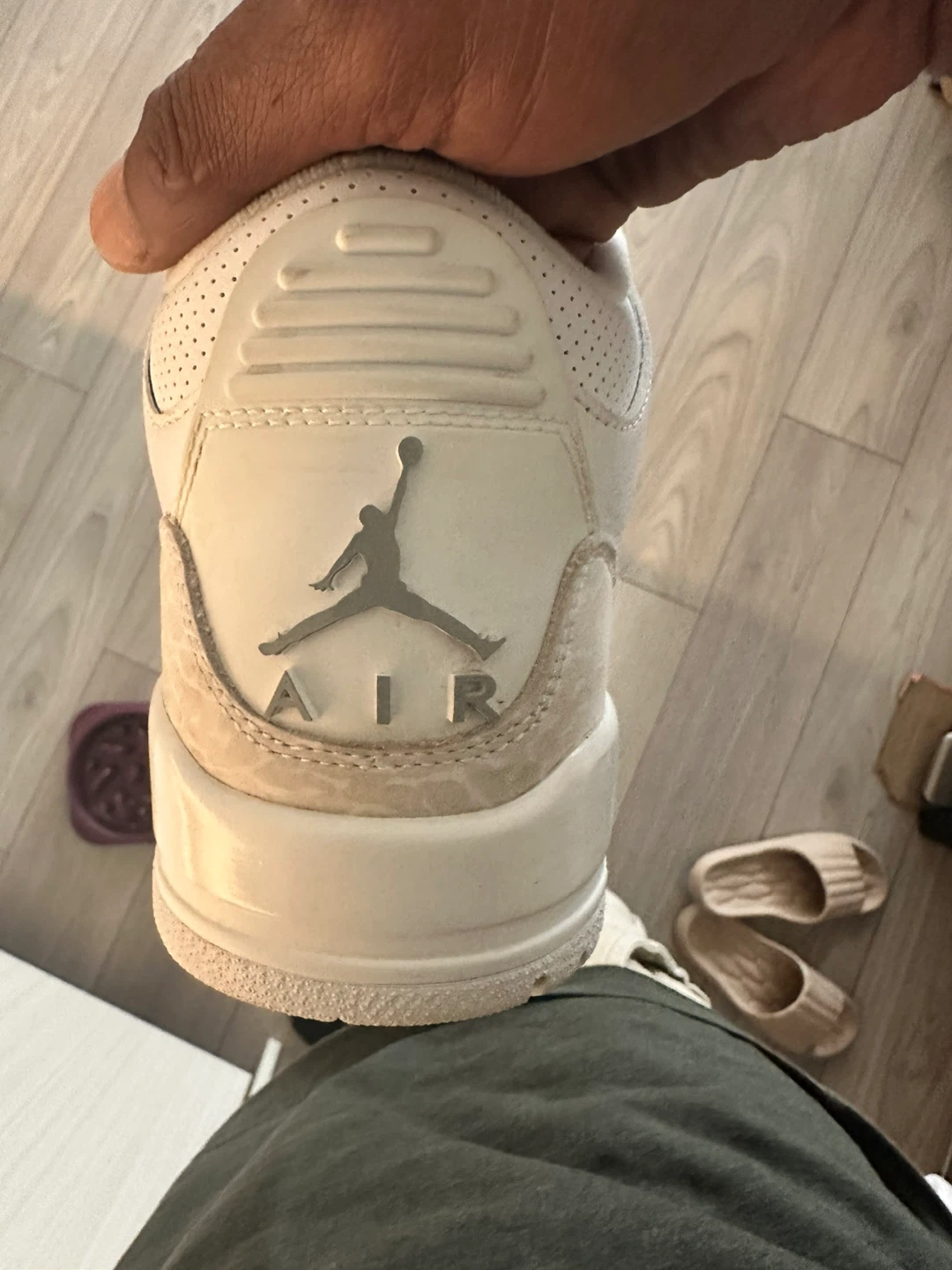 Nike Air Jordan 3 Retro White Size 7.5 - photo 2