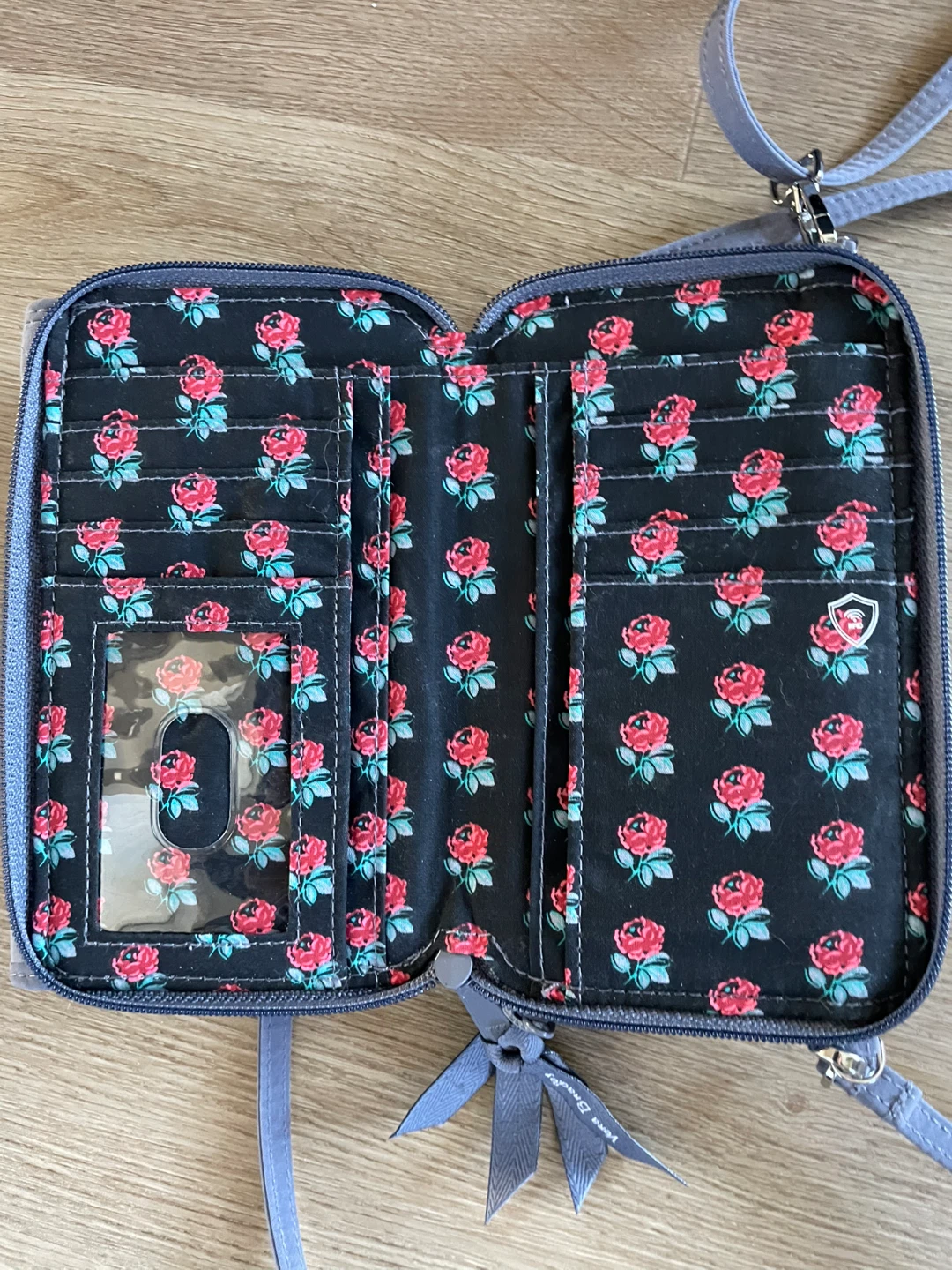 Vera Bradley Quilted Crossbody Wallet - photo 2