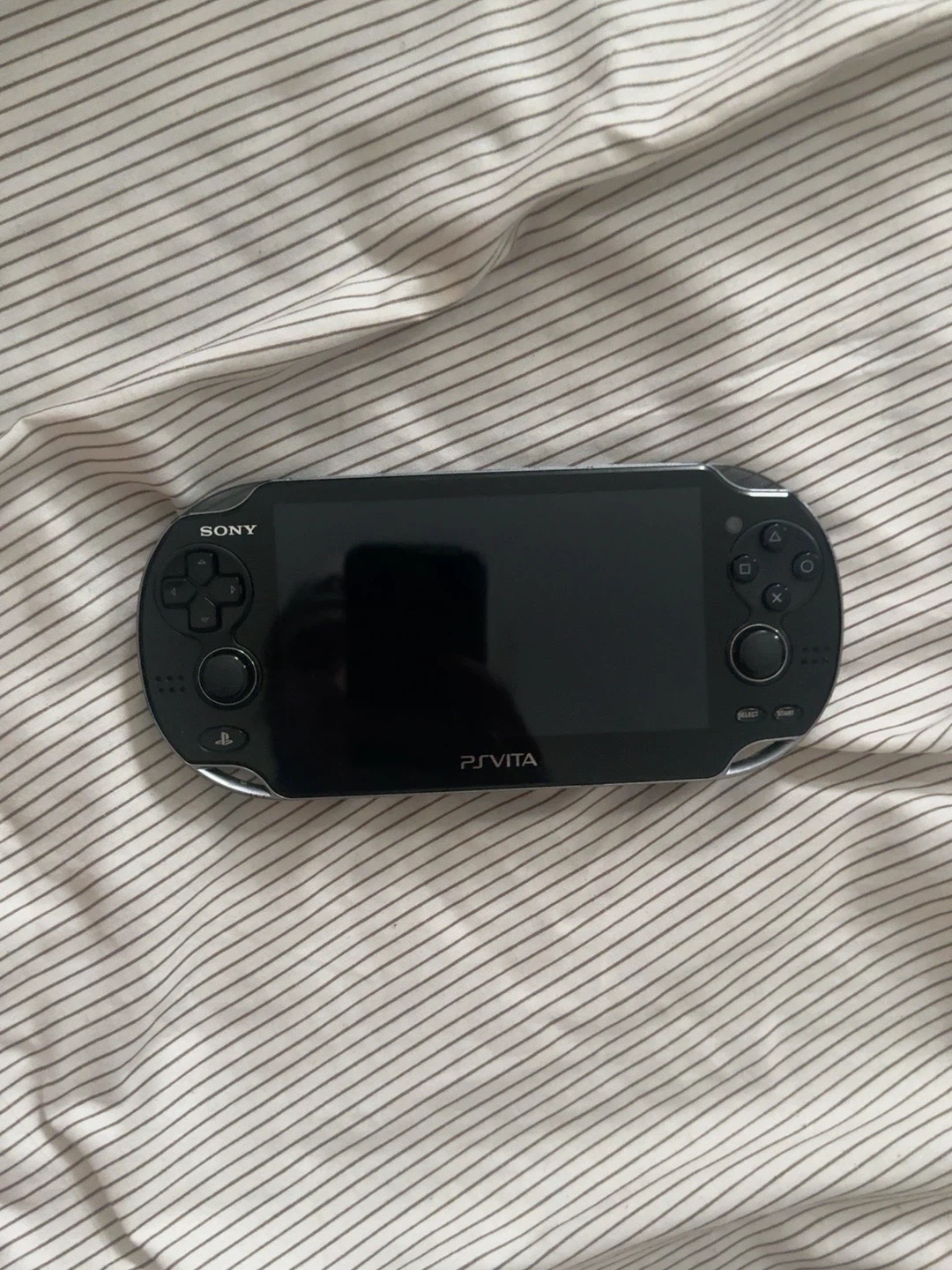 PS Vita OLED Toukiden Onigara Limited Edition Japanese Model - photo 2