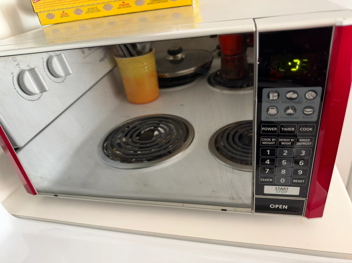 STEC Red Digital Microwave with the mirror door - photo 2