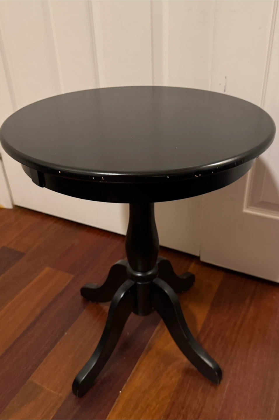 Black round pedestal side table - photo 2