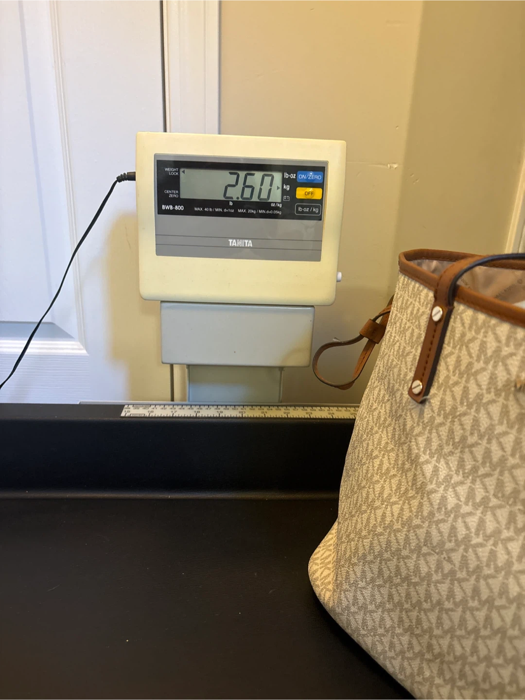 Midmark Tanita BWB-800 Digital Medical Scale - photo 3