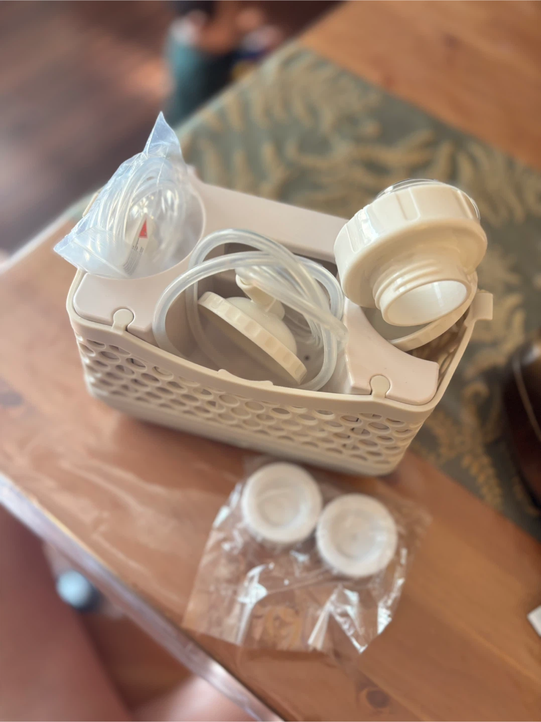 Dr. Brown's Electric Breast Pump - photo 4