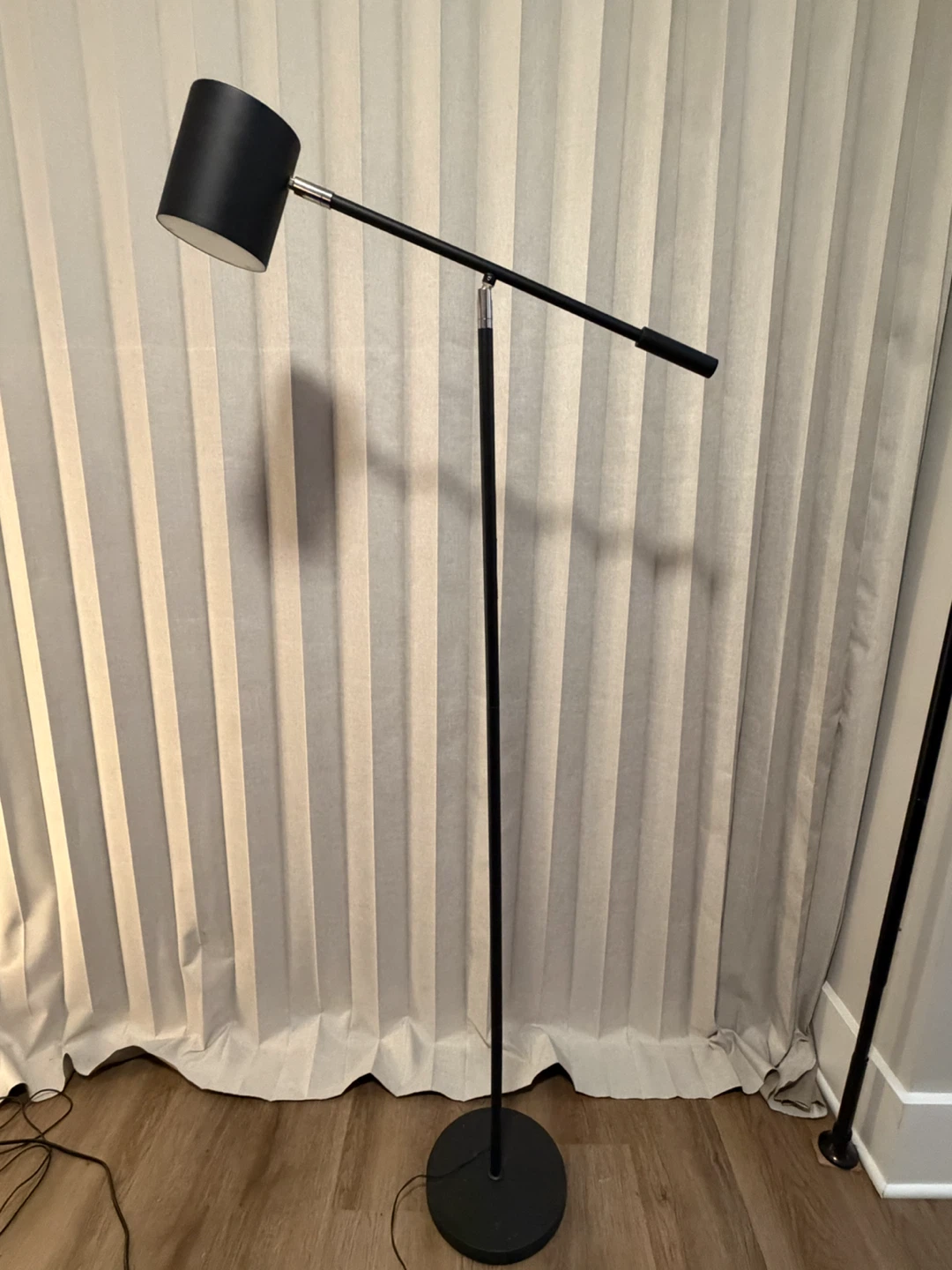 Modern Black LED Floor Lamp with Magnetic Remote - photo 3