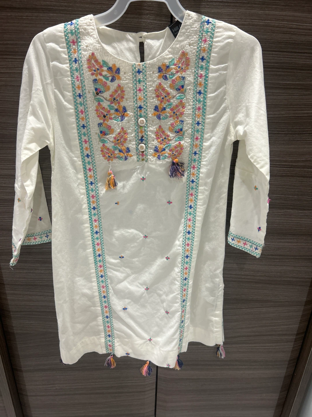 White Embroidered kurta