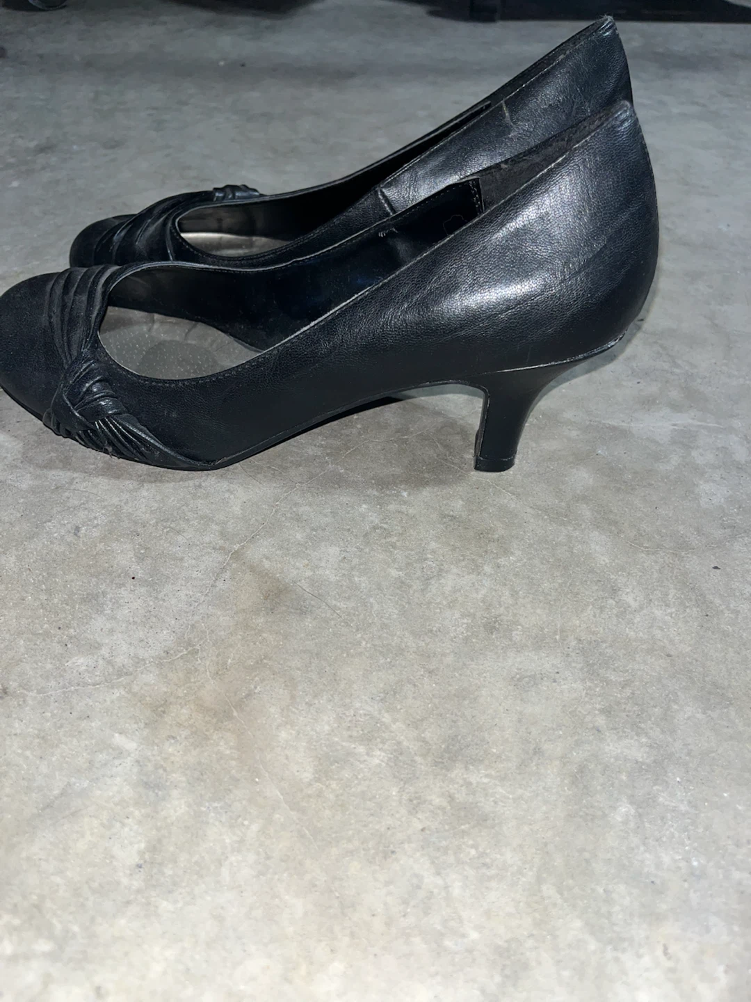 Reitmans Black Heels Size 9