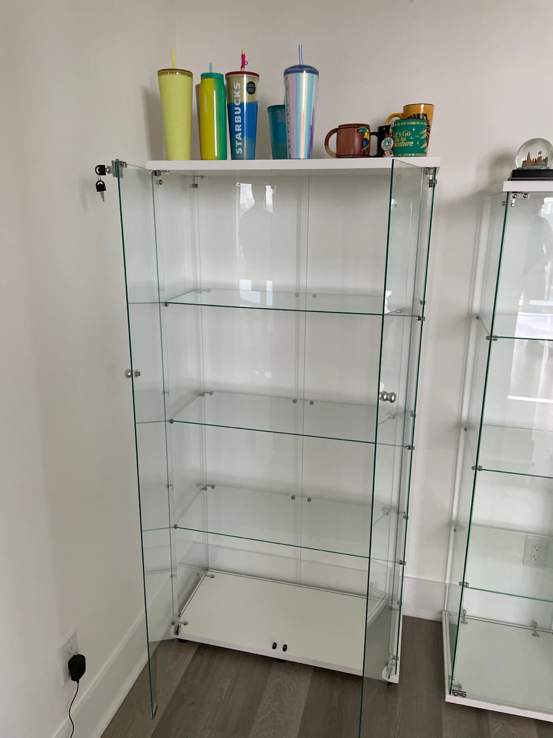 URGENT SALE, Glass Display Cabinet - photo 2