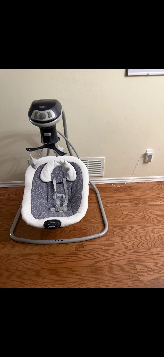 Graco Baby Swing - Plug in Electric